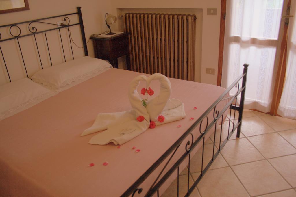 Agriturismo La Quiete Roncofreddo Δωμάτιο φωτογραφία