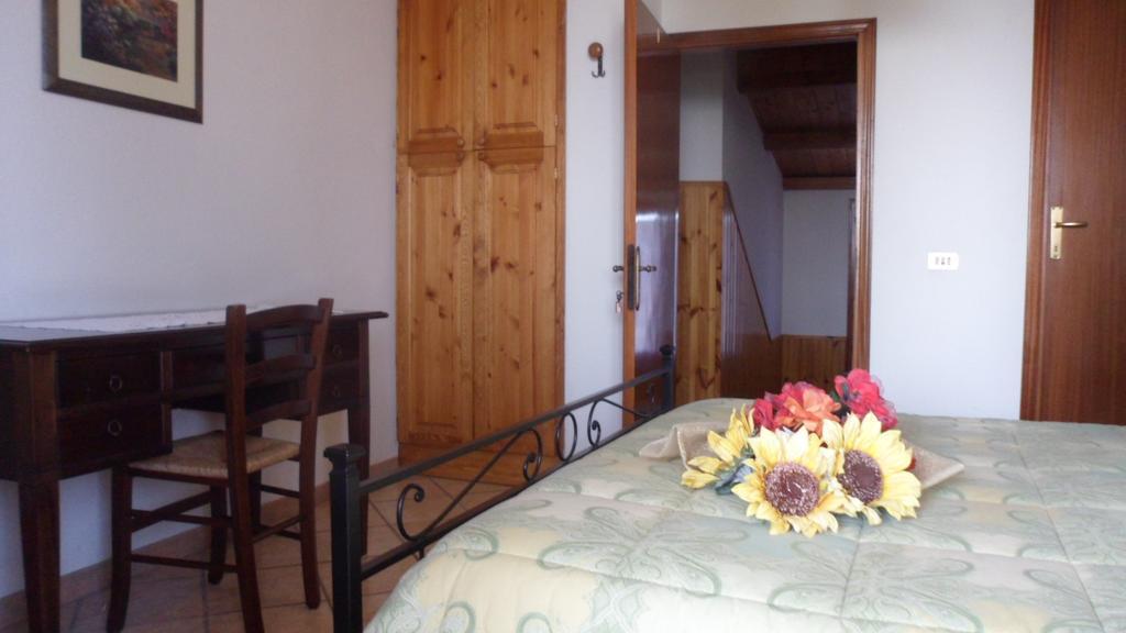 Agriturismo La Quiete Roncofreddo Δωμάτιο φωτογραφία